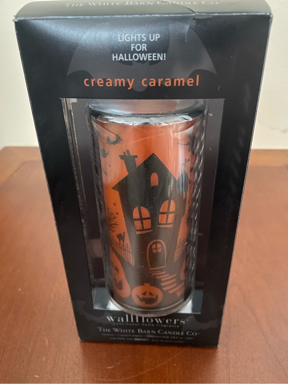 WHITE BARN CANDLE BATH & BODY WORKS CREAMY CARAMEL HALLOWEEN WALLFLOWERS WARMER